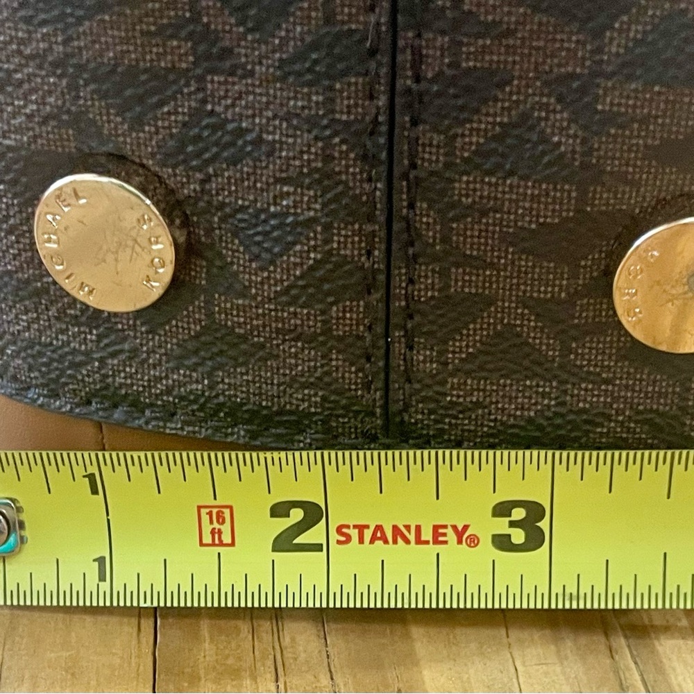 Michael Kors Newbury Signature Canvas Shoulder Tote Brown Gold Chain Hardware MK - Picture 6 of 11